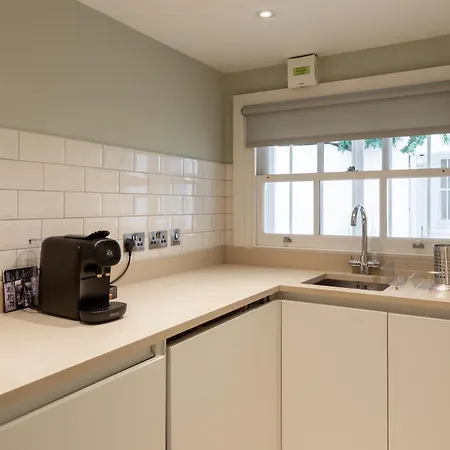 Luxury 3bd 3bth Knightsbridge, South Kensington *