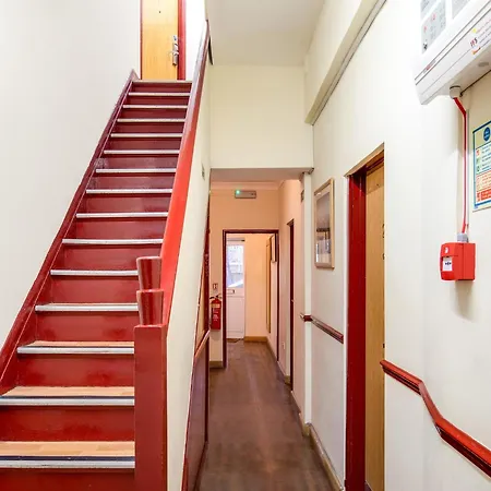 Lovely In With Patio, Cleaning Included London