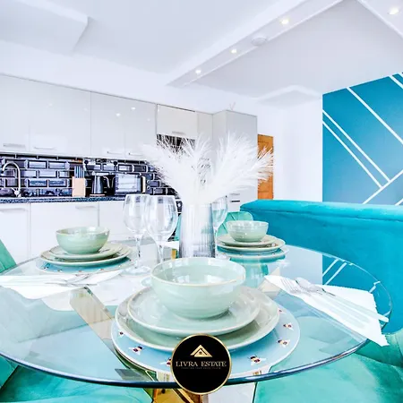 Stylish 1 Bed By Livra Estate Short Lets & Serviced With Free Parking