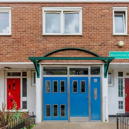 Ferienhaus Cosy 3 Bed Flat Near London's Highlights