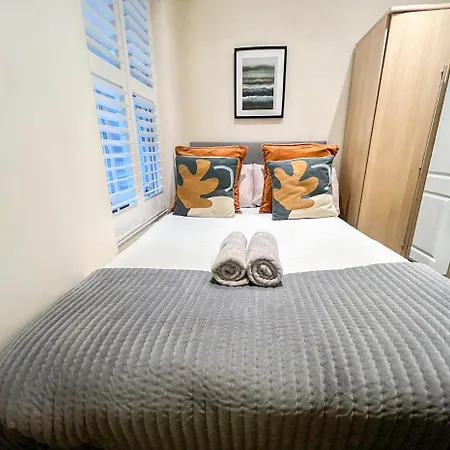 Appartamento 3 Bedroom With Private Terrace In Pimlico, Westminster, Victoria