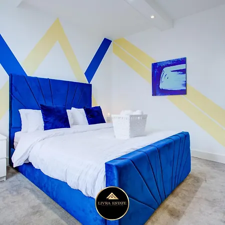 Stylish 1 Bed By Livra Estate Short Lets & Serviced With Free Parking サットン