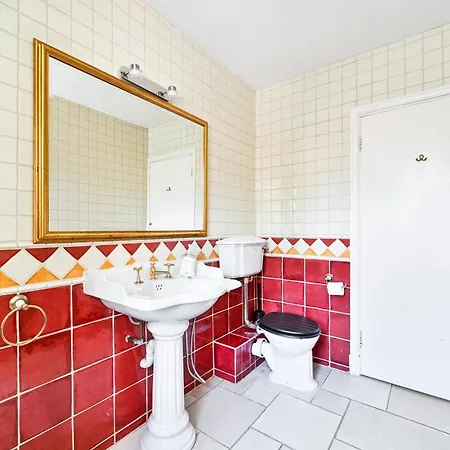 Bloomrooms@knightsbridge/hydepark Villa