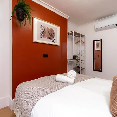 Hyde Park Designer Serviced With A/c London