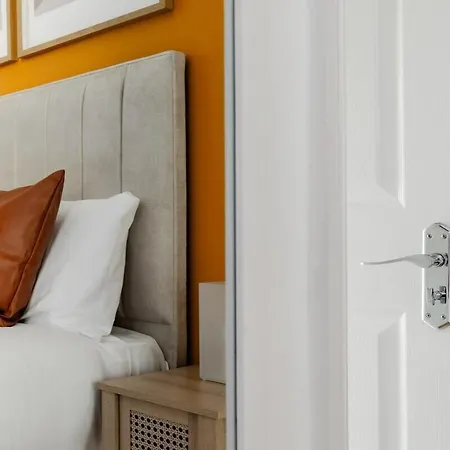 Hyde Park Designer Serviced With A/c * London
