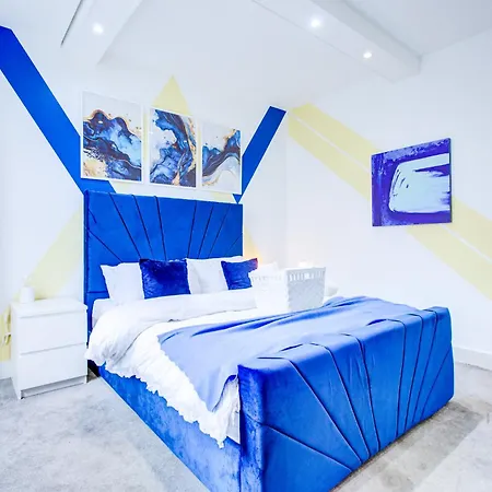 Stylish 1 Bed By Livra Estate Short Lets & Serviced With Free Parking アパート *