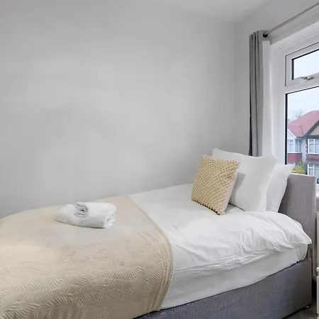 Stylish 3br House Close To Wembley Stadium And Arena 伦敦