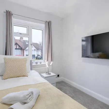 Stylish 3br House Close To Wembley Stadium And Arena *
