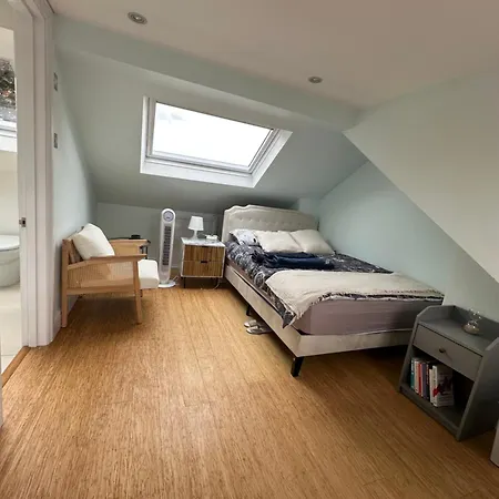 Private Double And Bathroom Zone 3 West Free Parking Guest house