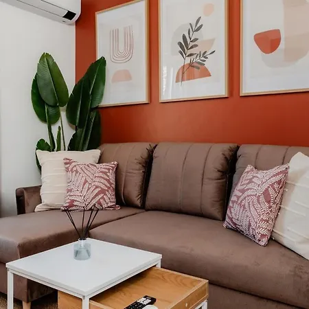 Apartment Hyde Park Designer Serviced With A/c *