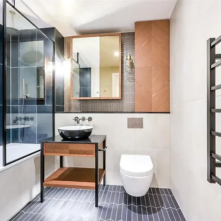 Apartment Perfect For Bridge & St Kathrine Docks 2 Bed With Ac *