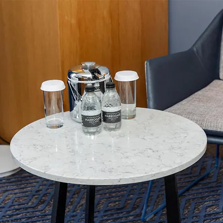 Doubletree By Hilton - Tower Of 4*
