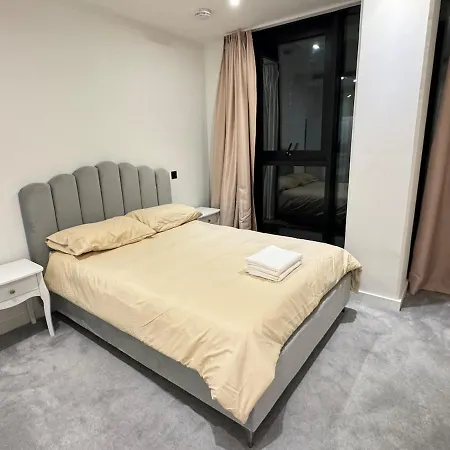 Tower Bridge Luxury With Balcony