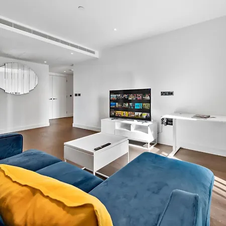 Luxury Sky Scraper Building Modern 2 Bedroom Next To Westfield Shopping Mall London! Apartamento *