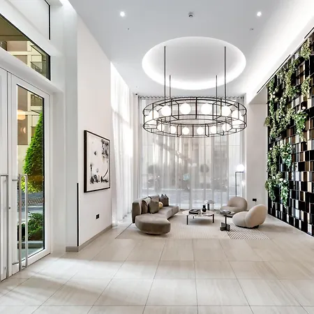 Luxury Sky Scraper Building Modern 2 Bedroom Next To Westfield Shopping Mall London!