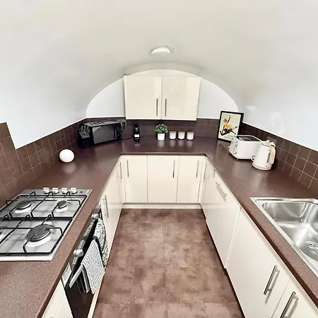 3 Bedroom With Private Terrace In Pimlico, Westminster, Victoria Appartamento