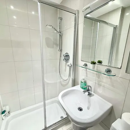 3 Bedroom With Private Terrace In Pimlico, Westminster, Victoria Appartamento *