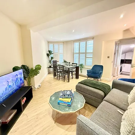 3 Bedroom With Private Terrace In Pimlico, Westminster, Victoria Appartamento