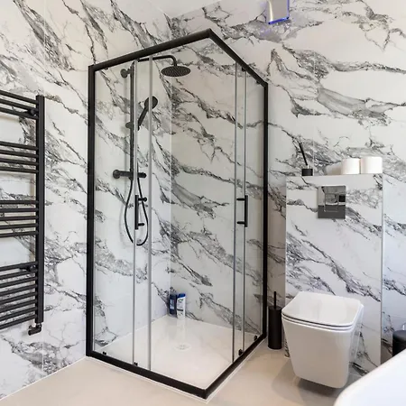 Kew View 2br Sleeps 9, Walk To Tube & Sights Apartamento Richmond (Greater London)