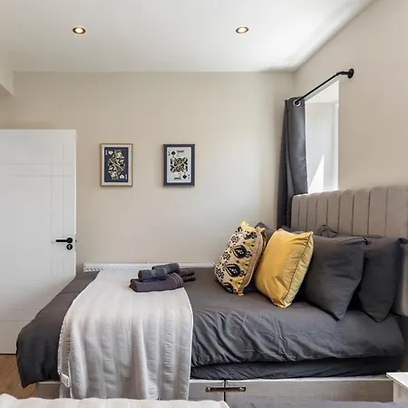 Apartamento Kew View 2br Sleeps 9, Walk To Tube & Sights