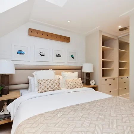 Apartment The St. Lukes Garden Place - Spacious 4bdr House With Garden And Terrace *