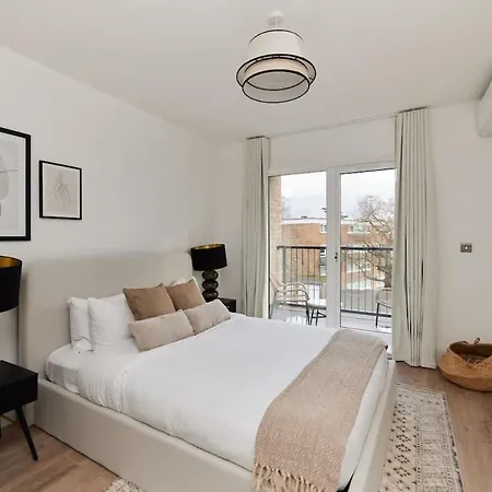 Apartment The Wembley Park Sanctuary - Stunning 2bdr Flat With Balcony