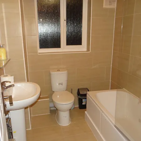 Vallance Road House 2*