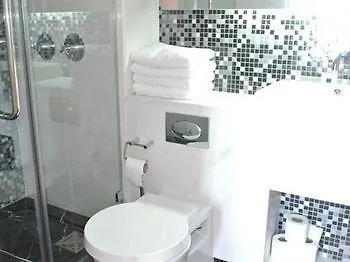 Zen - Canary Wharf Hotel 4*