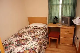 Elmwood Hotel 2*