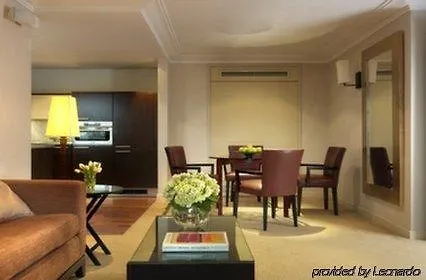 Apart Otel Cheval Phoenix House At Sloane Square 5*