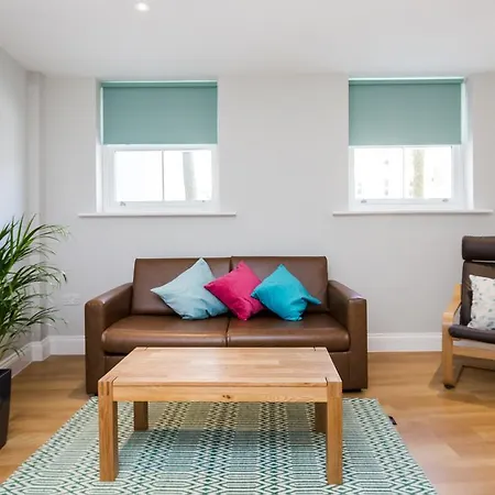 The Lion Gate Mews 4*