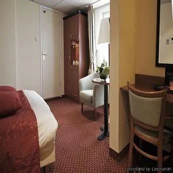 Amsterdam Hotel 2*