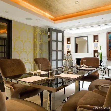 Althoff St James's & Club Hotel 5*