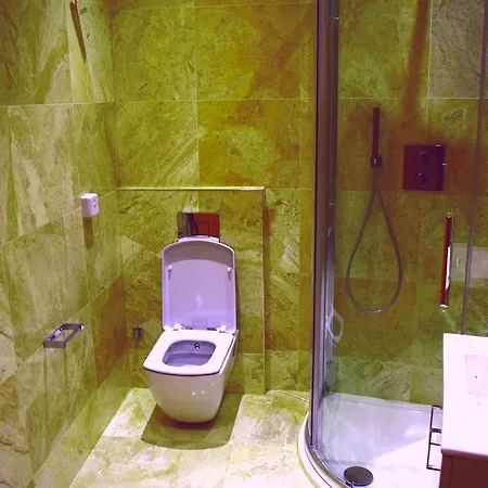 Hotell Kings 3*