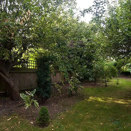 Five Kings Bed & Breakfast 2*