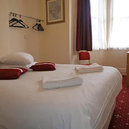 Bed & Breakfast Five Kings London