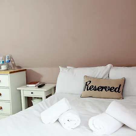 Bed & Breakfast Hc *