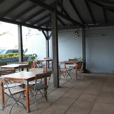 Hc Bed & Breakfast Kingston upon Thames (Greater London)