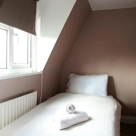 Bed & Breakfast Hc *