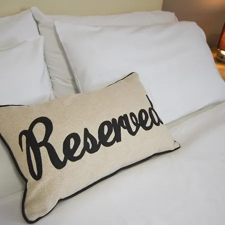 Hc Bed & Breakfast Kingston upon Thames (Greater London)