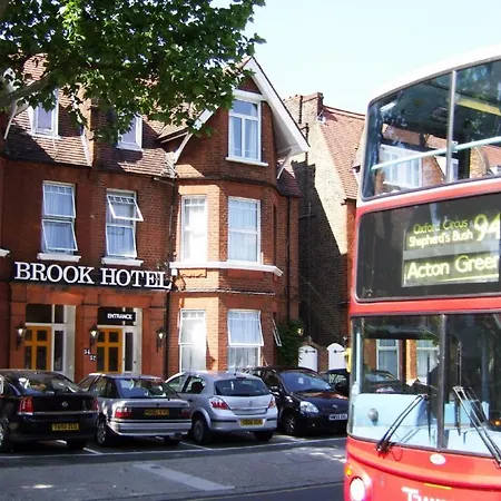 Hotel Brook 3*