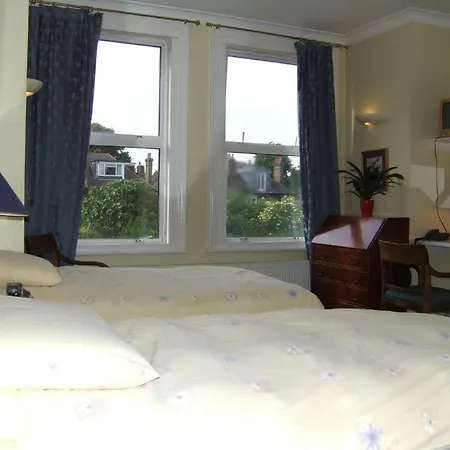 Brook Hotel 3*