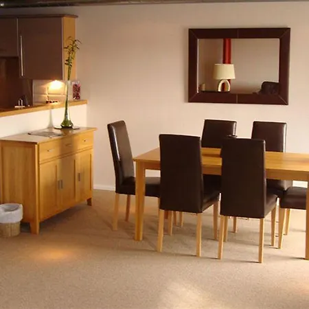 Aparthotel Fox 4*