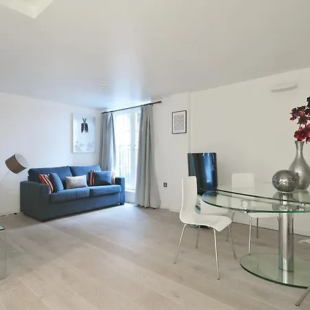 Uber Eye House Apartment