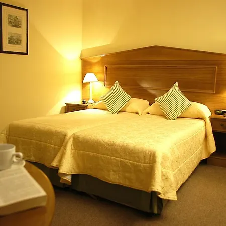 Astons 3* London
