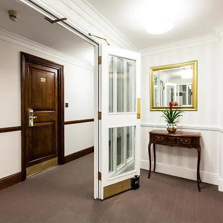 Hotel Harrington Hall 4*