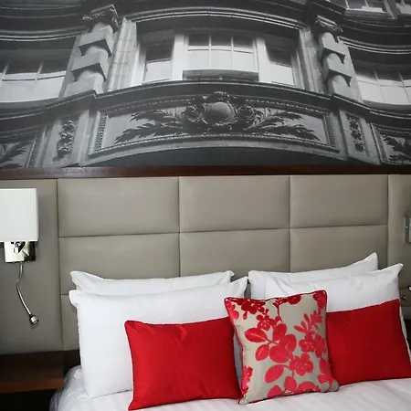 Seraphine Kensington Olympia London