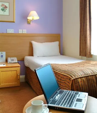 Отель The Belgrave 4*