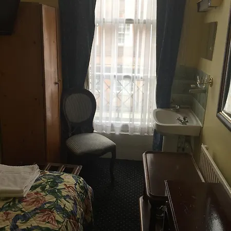 Bed & Breakfast Albany 2*