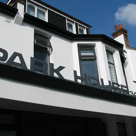 Otel Park House Serviced Harrow
